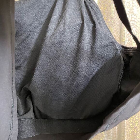 Athleta Black Elation Strappy Cropped Longline Yoga Active Top 3X D-DD NWT - Picture 6 of 11